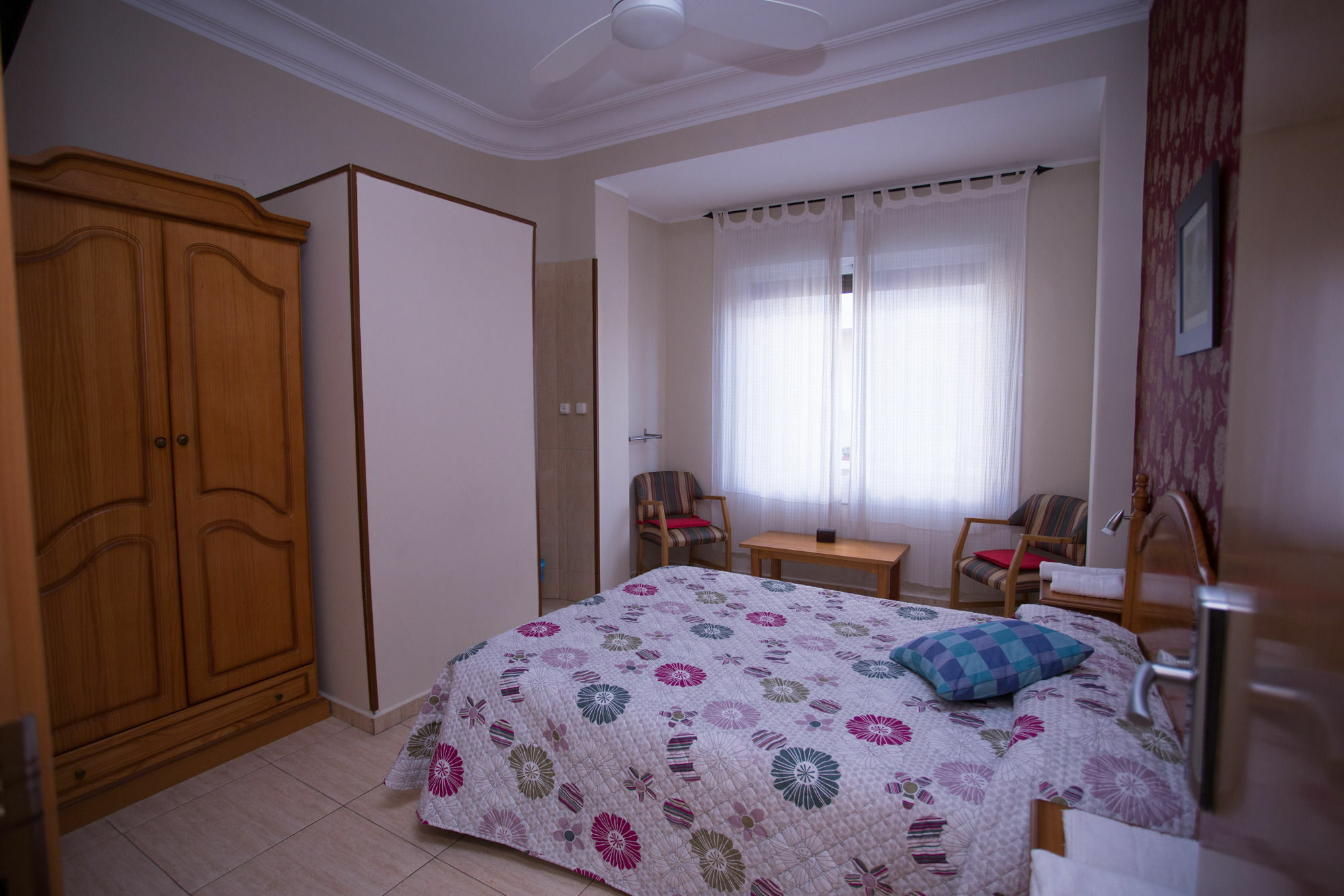 Hostal Navarra Zaragoza Exterior photo